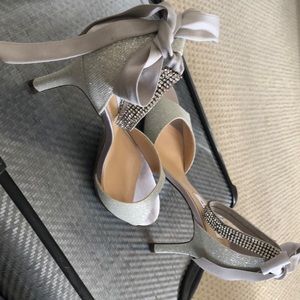 Nina Silver sparkly heels with rhinestone straps 7.5